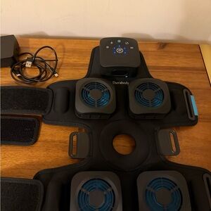 Therabody RecoveryTherm Knee